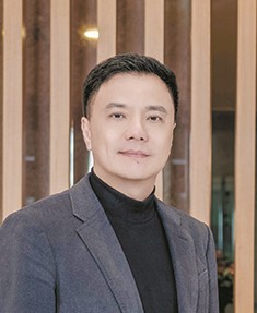 何文波1.jpg